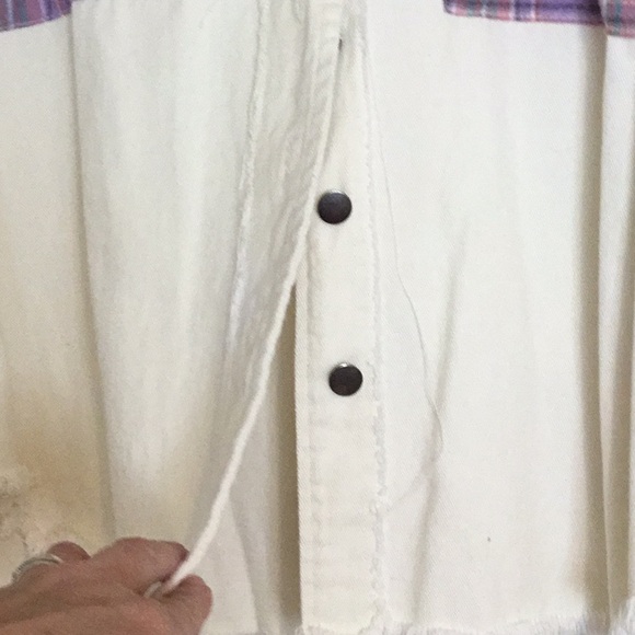 NWOT POL Cream & Purple Flannel Women’s Button Front Shacket - Picture 3 of 16